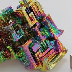 Как кристаллы приобретают такие красивые формы