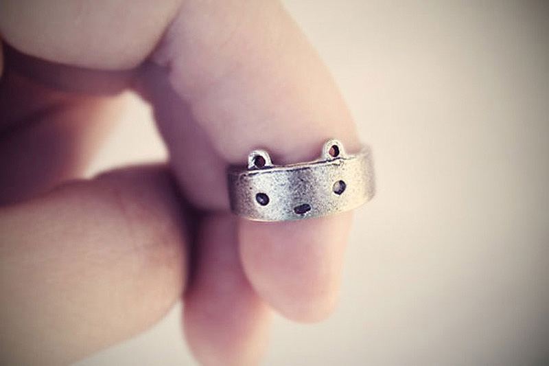 Самые необычные и уникальные кольца | Кольцо в виде мордашки медведя.