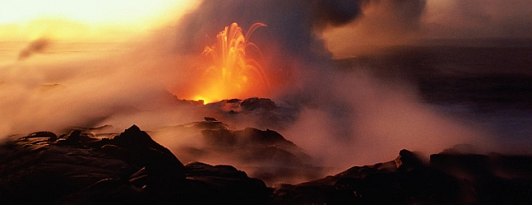 Гавайский вулканизм — нерешённая проблема традиционной теории тектоники плит. (