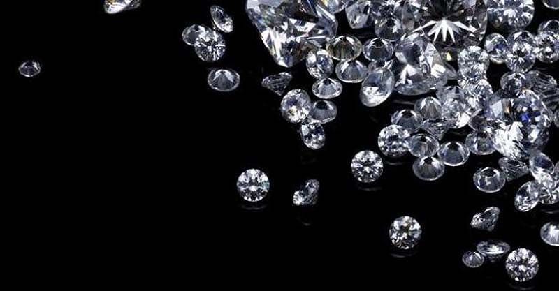 Интересные факты о драгоценностях | Только один из миллиона добытых алмазов становится ювелирным украшением.