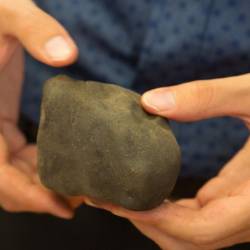 Метеорит занес на Землю минерал, которого нет на планете